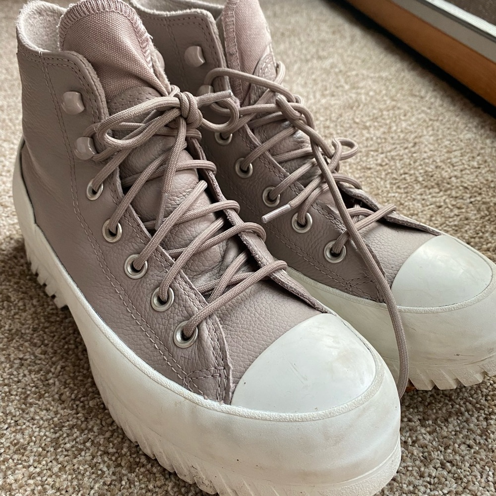 Converse Unisex Chuck Taylor All Star Lugged 2.0 Seasonal TanHigh-top Shoes